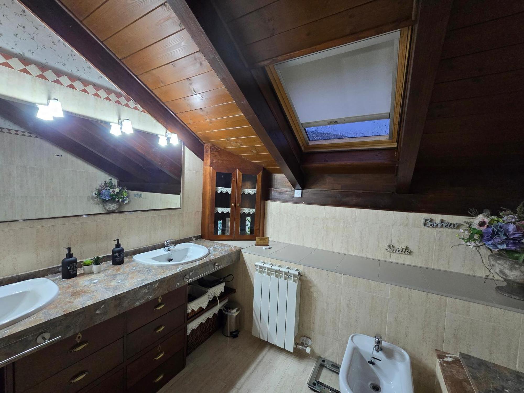 Un Encanto De Duplex Jaca Exterior photo